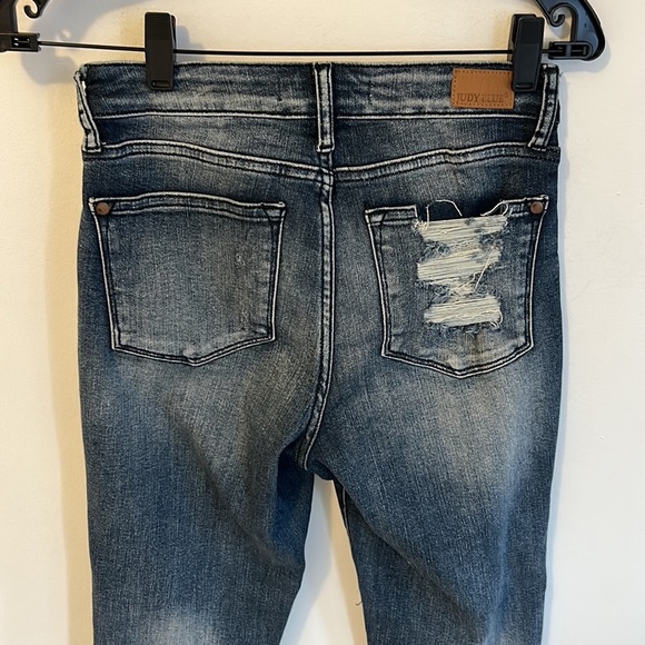 Judy Blue Shelly High Rise Relaxed Fit Jeans - Picture 6 of 8